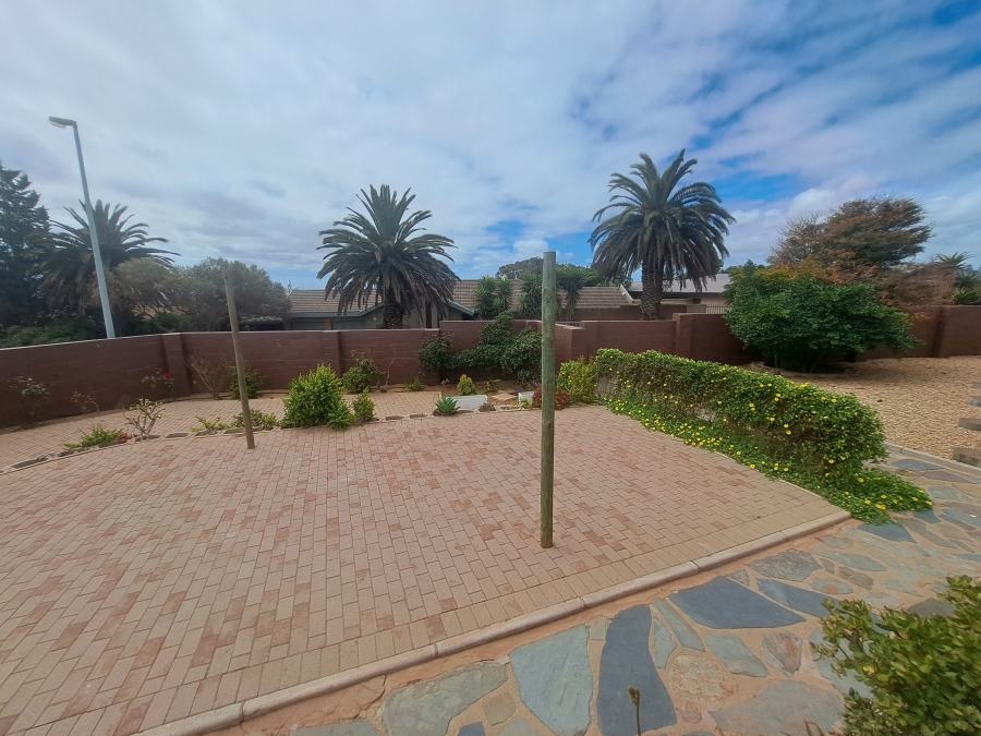 3 Bedroom Property for Sale in Vredenburg Western Cape